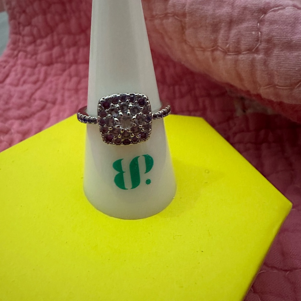 Size 8 ring beautiful